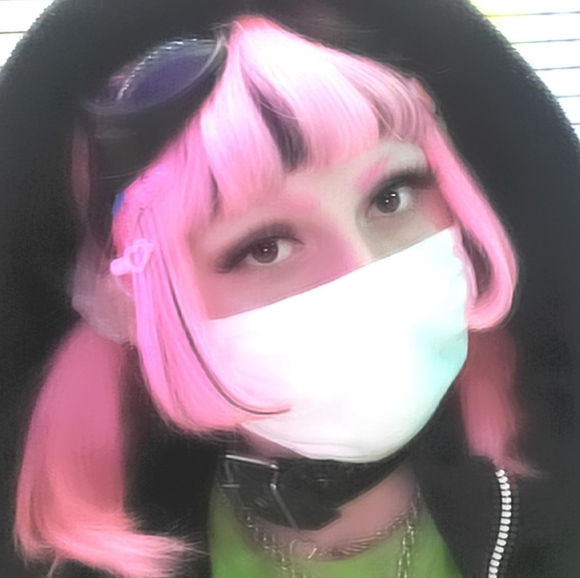 Meet your Posher, Julia - Picture 1 of 6